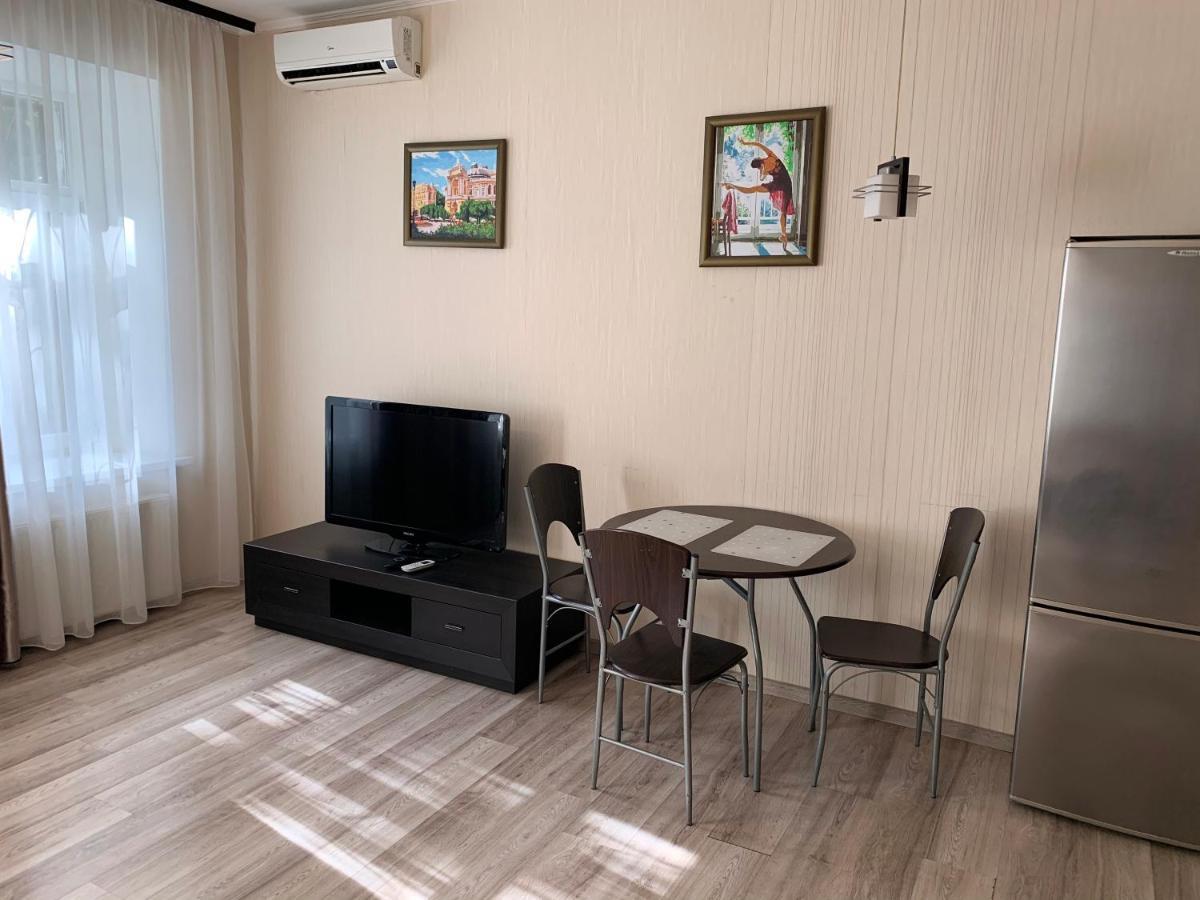 Excellent Apartment In The Center Of Odessa Kültér fotó